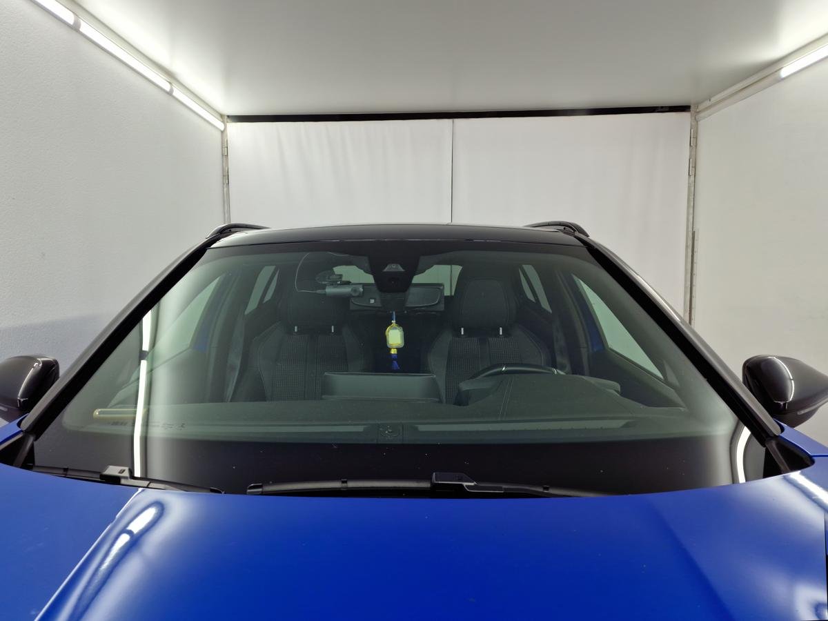 Дефлектор (водосток) лобового стекла для Peugeot 2008 II