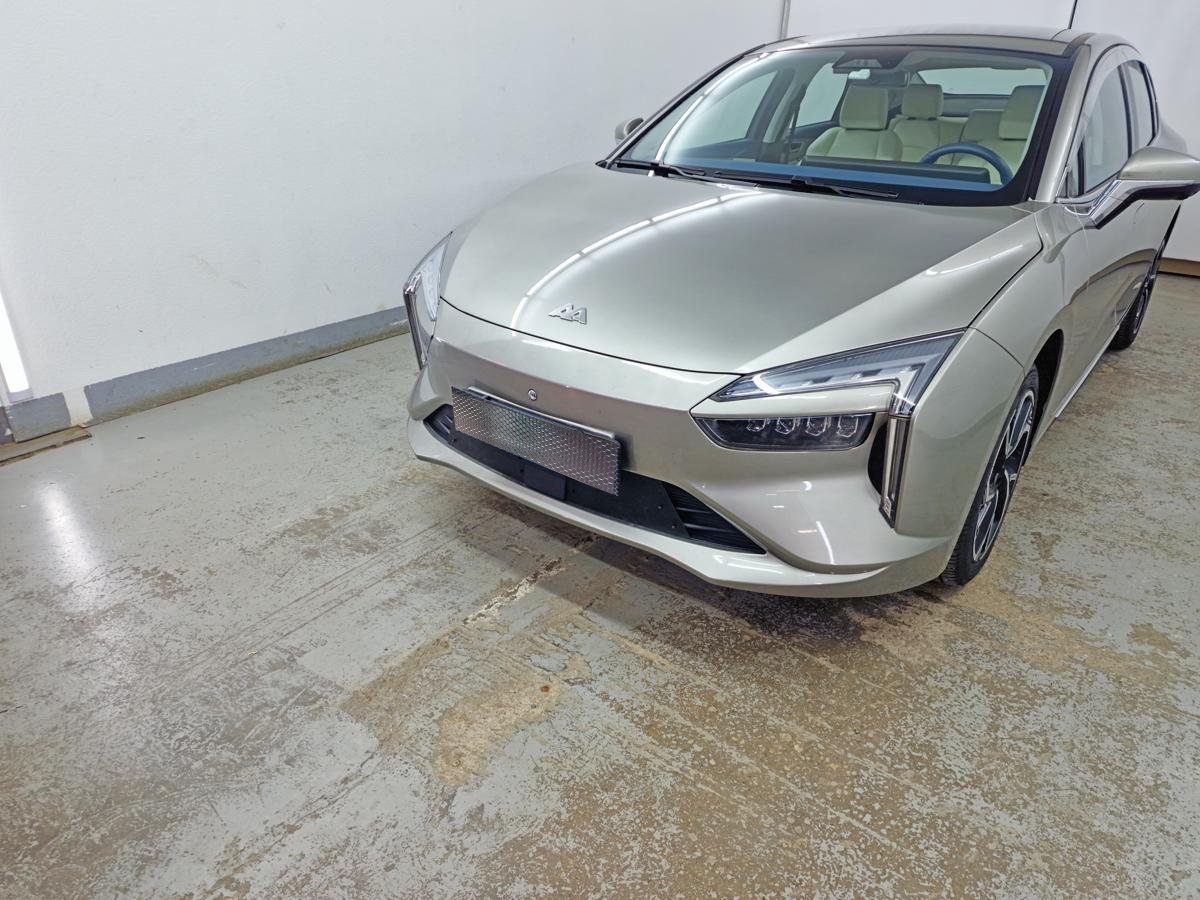 Зимняя заглушка радиатора на стяжке низ 2 части с датчиком АСС для Амберавто А5 I