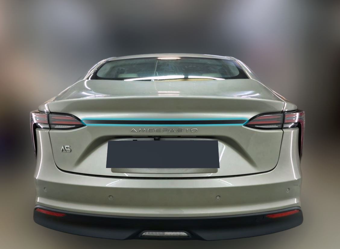 Набор декоров (наклейка на логотип, накладки на фары, наклейки на ручки, накладка на задний бампер) для Амберавто А5 I