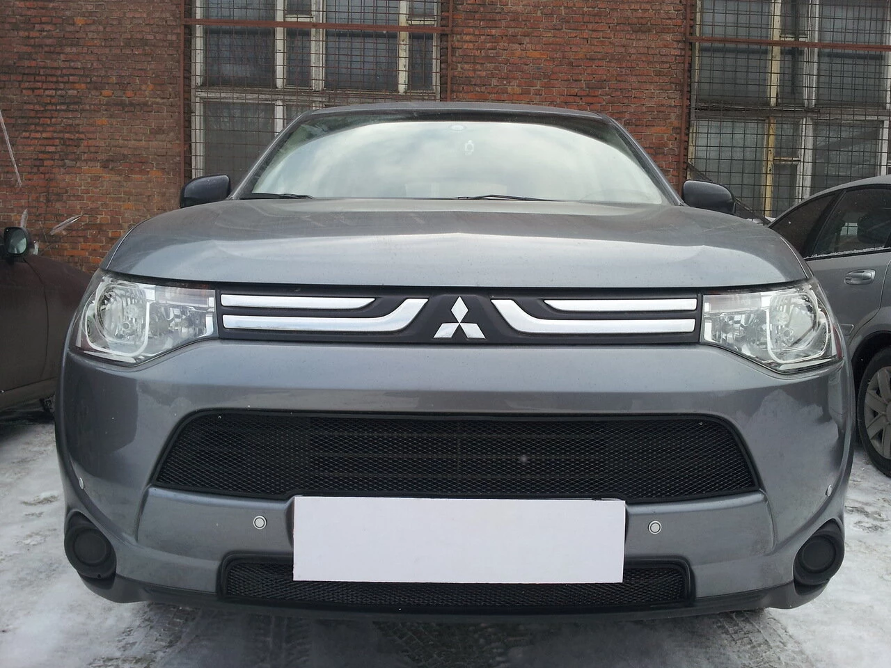 Защитная сетка радиатора комплект 2 части для Mitsubishi Outlander III