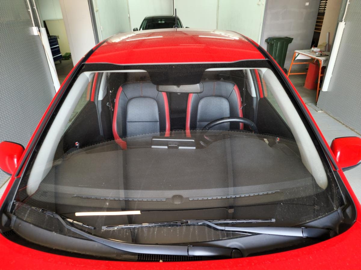 Дефлектор (водосток) лобового стекла для Kia Picanto III