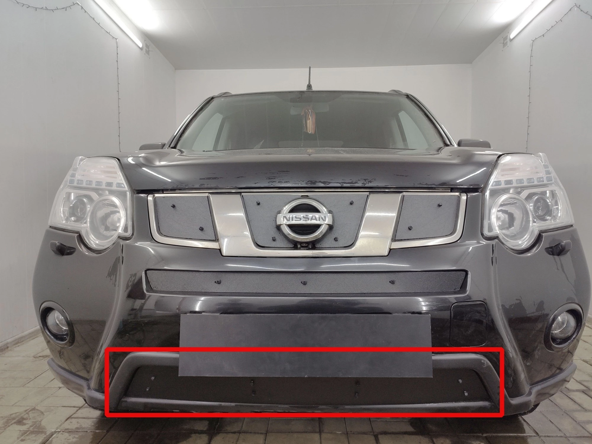 Зимняя заглушка радиатора на стяжке низ для Nissan X-Trail II Рестайлинг