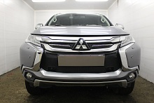 Защитная сетка радиатора низ, с парктроником для Mitsubishi Pajero Sport III