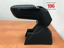 Подлокотник модельный ARM-2 Black с USB-розеткой для LADA (ВАЗ) XRAY I